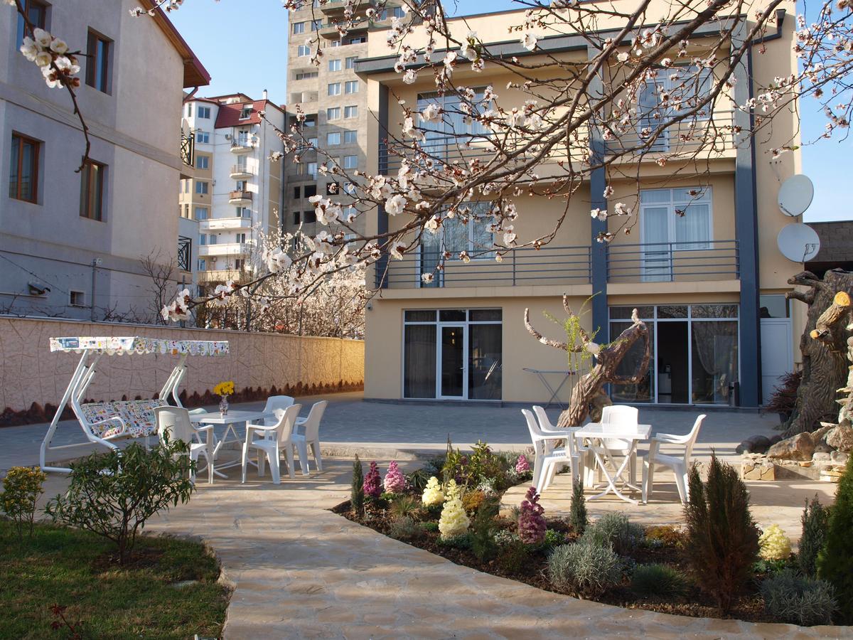 Hotel Liel Tiflis Exterior foto