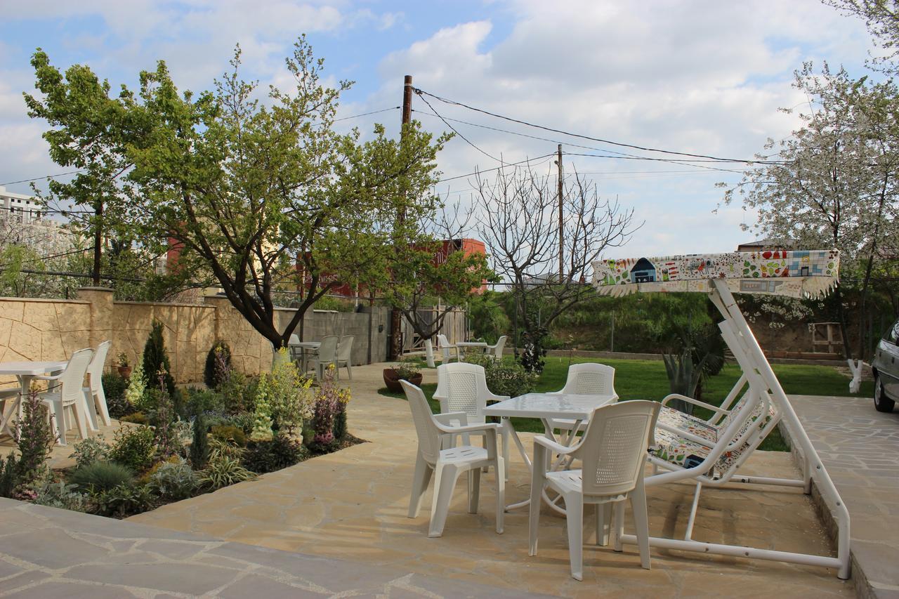 Hotel Liel Tiflis Exterior foto